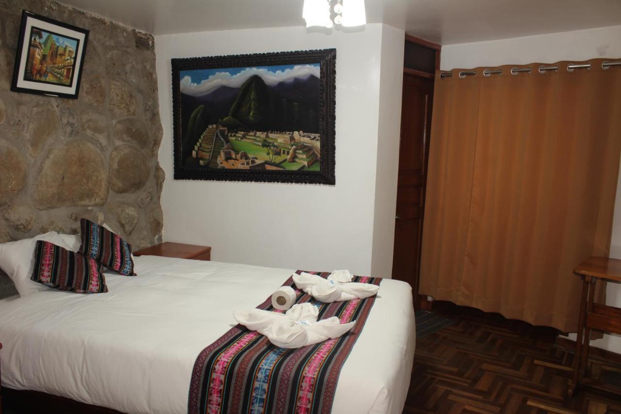 Hostal Turistico Illapa Cusco 119 Albergue